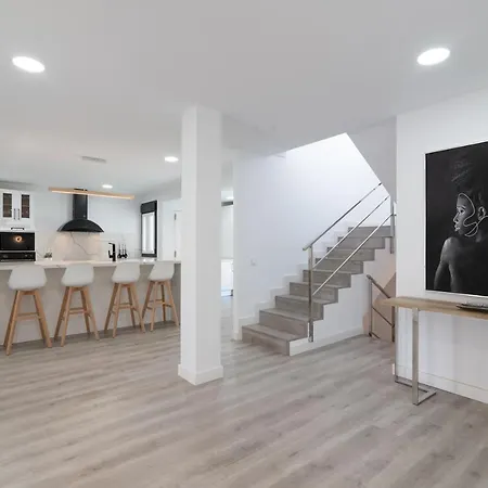 Iloftmalaga Niza * Torremolinos