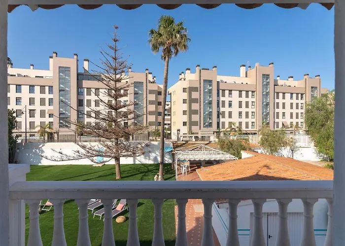 Iloftmalaga Niza * Torremolinos