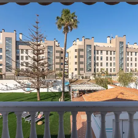 Iloftmalaga Niza * Torremolinos